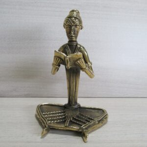 Handcrafted Dhokra Metal Art Collectible Showpiece Figurine of Lady Sitting and Reading – Home Decor